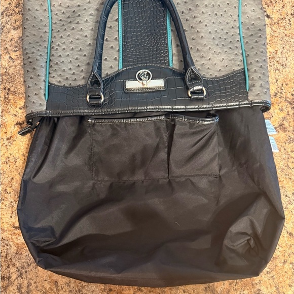 US Polo Assn Gray And Black Reptile Pattern Vinyl Shoulder Tote With Crest - Picture 7 of 15